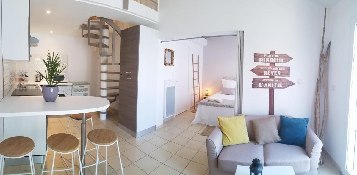 LA FONTAINE AU LOUP - Housity