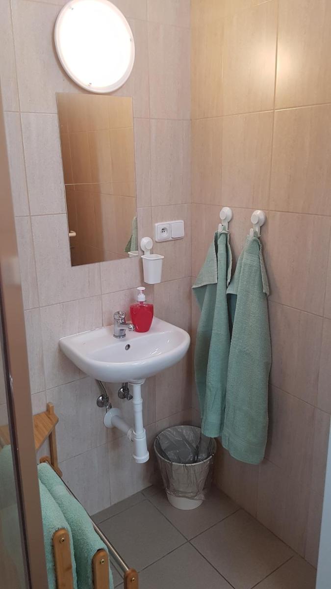 Na samotě u lesa -Rasovna - Housity