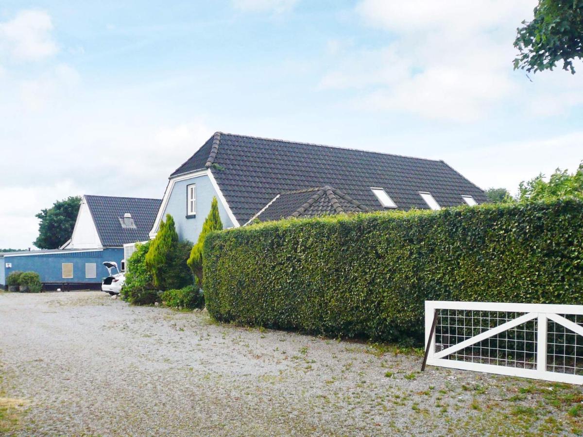 10 person holiday home in Aalestrup - Housity