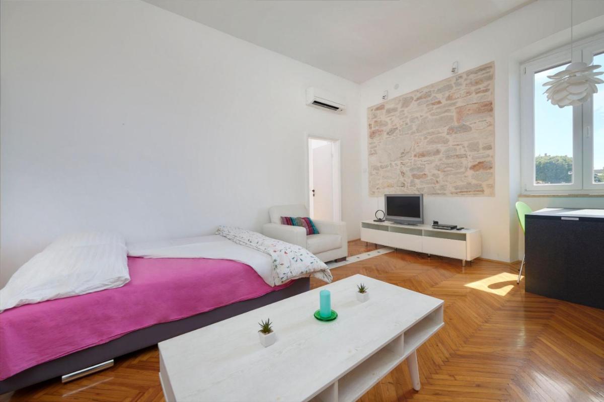 Excellent city apartment in antic Pula - Housity