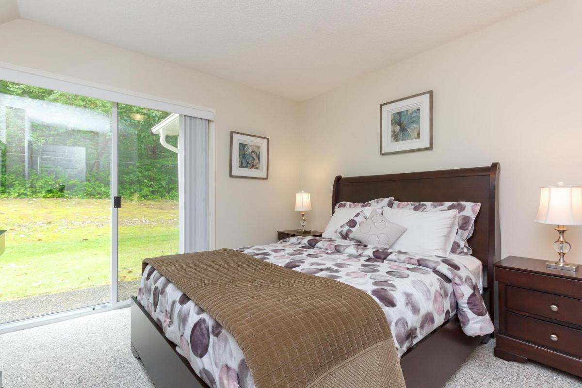 Parksville Beachside Breakaway - Housity