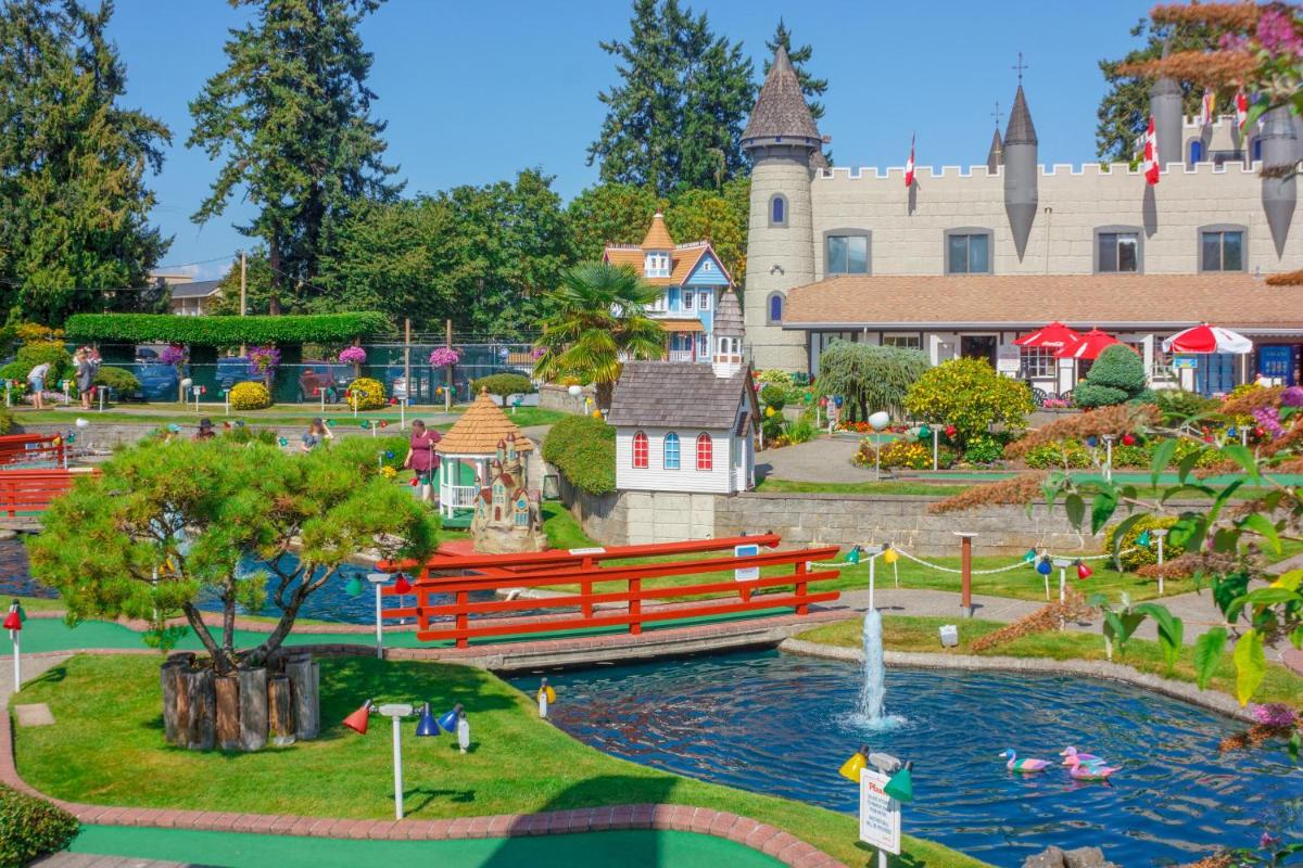 Parksville Beachside Breakaway - Housity