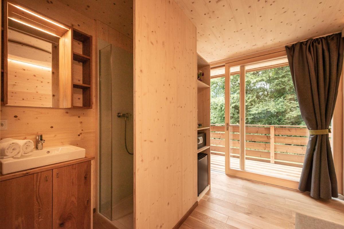 Zur Post Kümmersbruck Hotel & Tiny Houses - Housity