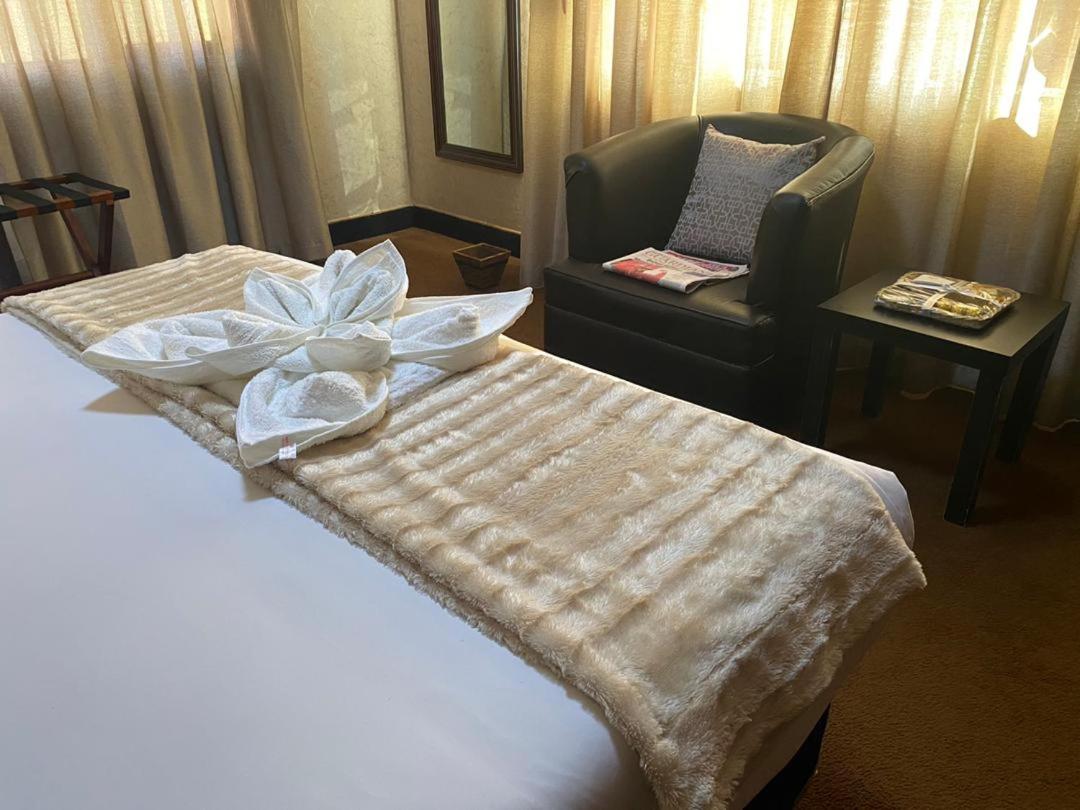 Suitetrails - MOHATO GUESTHOUSE