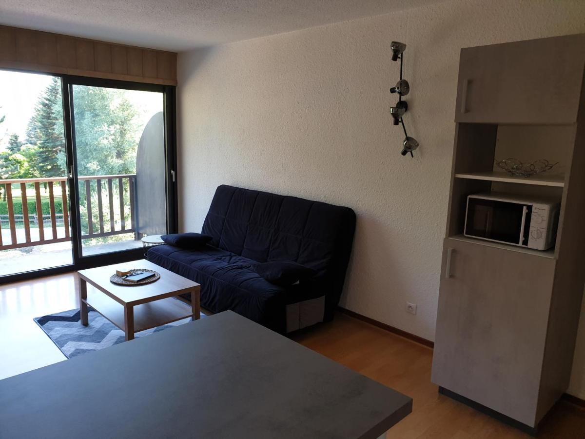 Studio refait à neuf - Housity