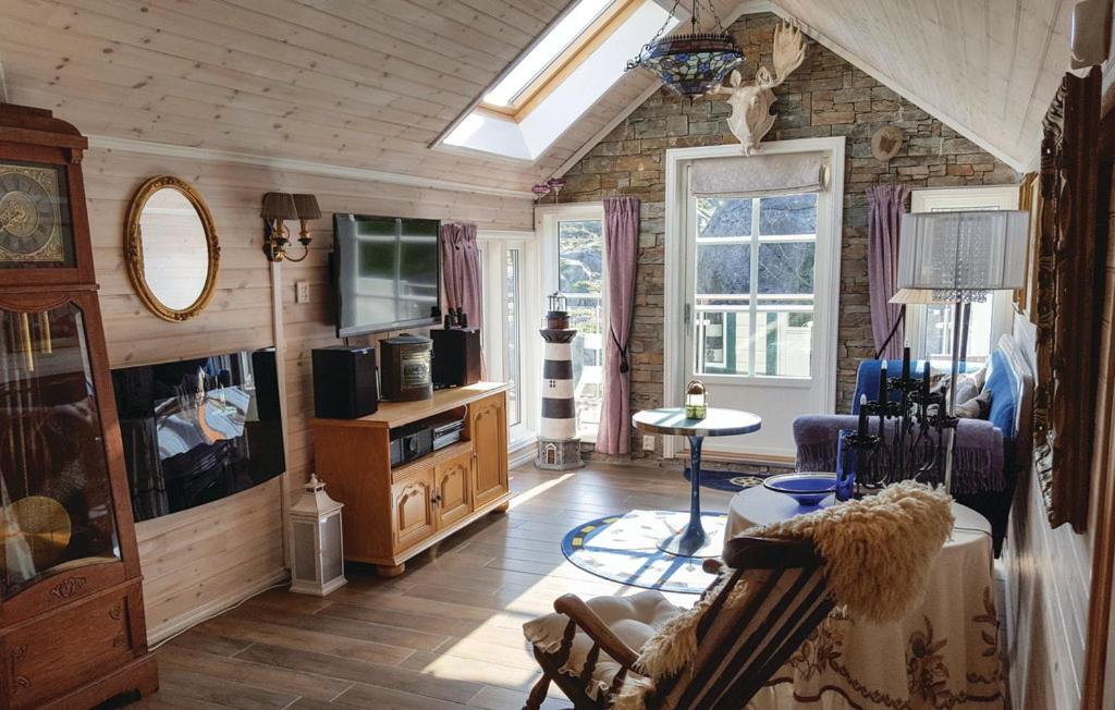 Skudeneshavn 180 Fish Camp - Housity