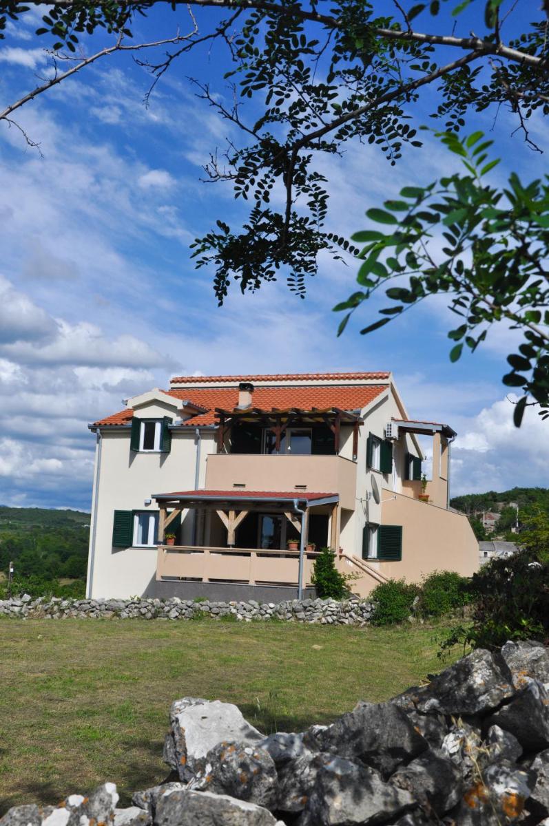 Apartmani Carnizza - Housity