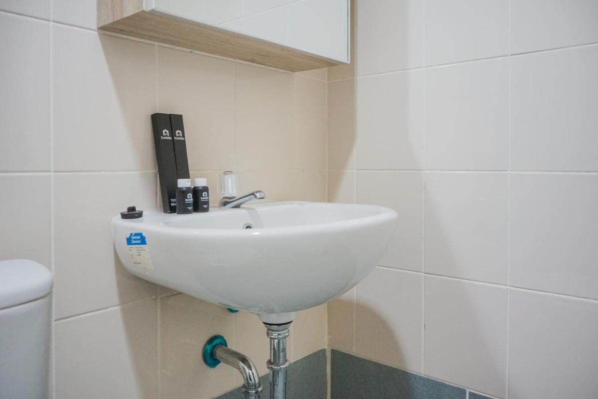 Suitetrails - New Furnished with City View 1BR @ Akasa Apartment By Travelio