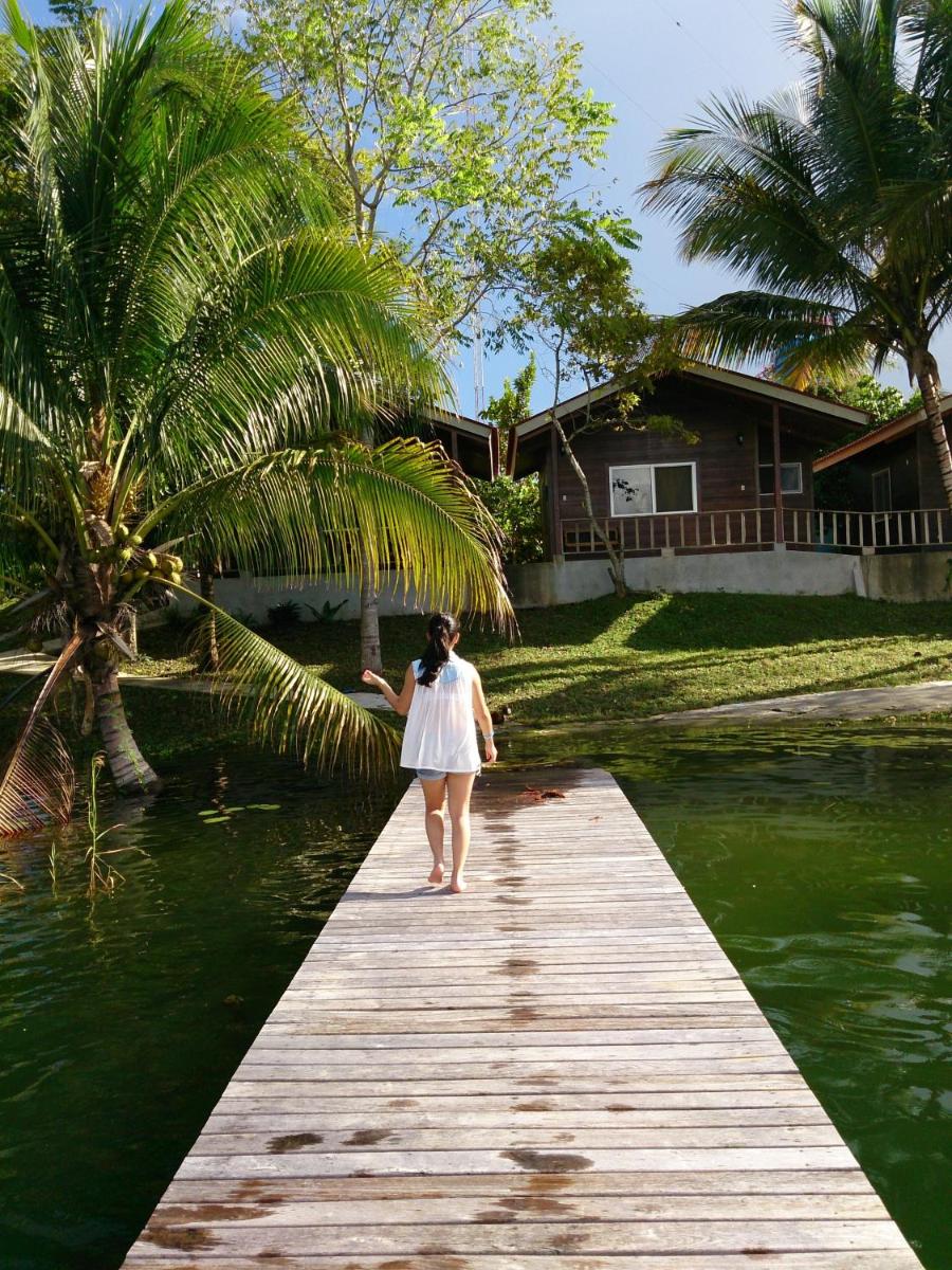 Hotel Santa Barbara Tikal - Housity