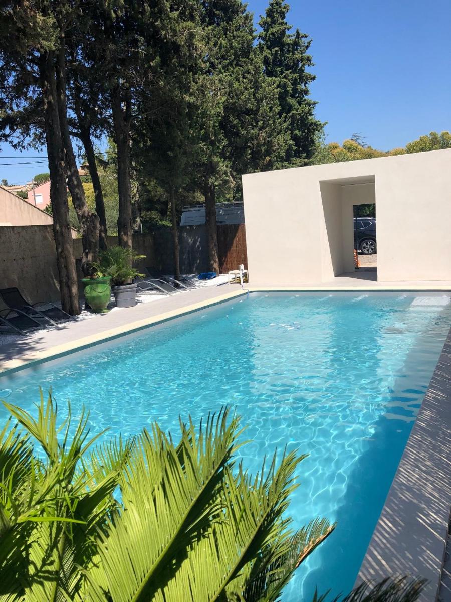 HOTEL ERMITAGE - Housity