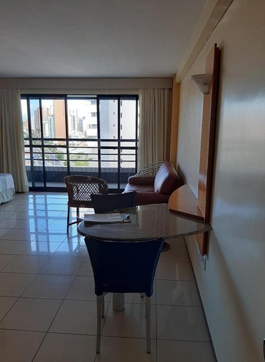 Praia Mansa Suite Hotel apto de 1 quarto - Housity