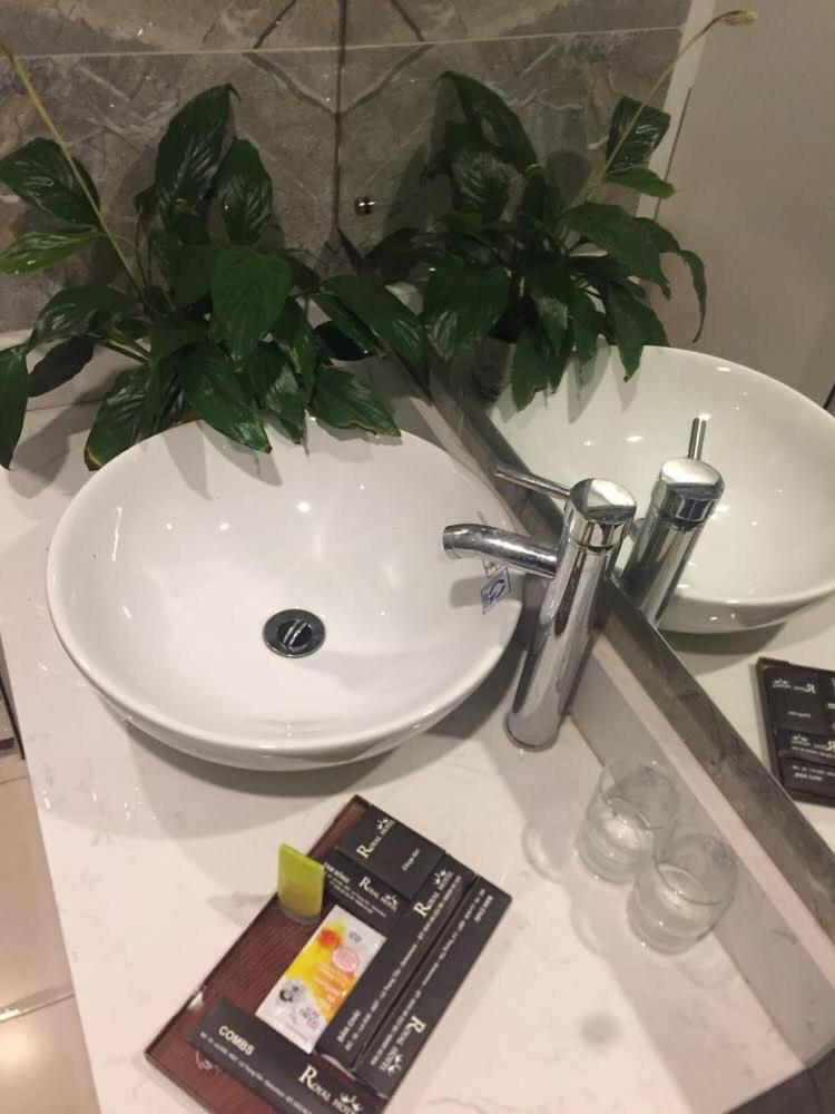 Hotel Royal - Housity