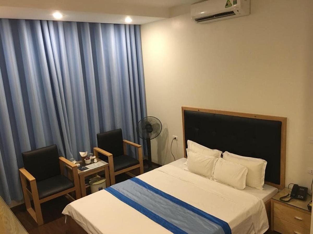 Hotel Royal - Housity