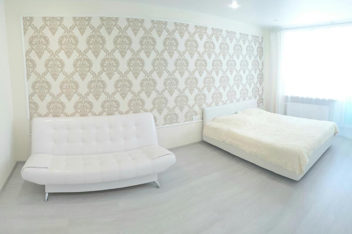 Suitetrails - Apartment on Karla - Libknekhta