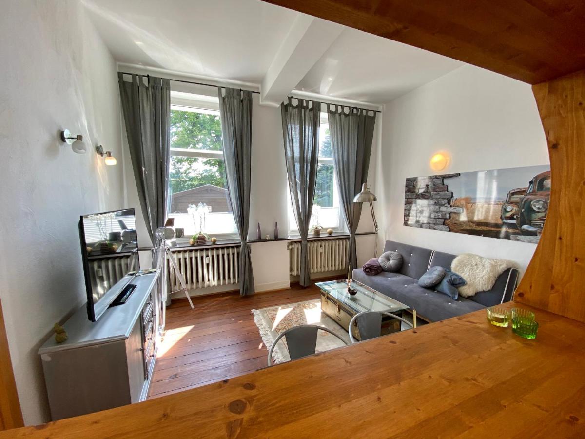 Alte Schule 3, Urlaub wo einst die Dorfschule war - Housity