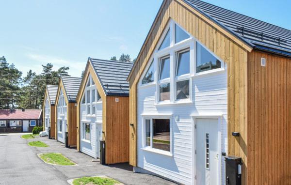 Åros Beach in Kristiansand House with 4 bedrooms - Housity