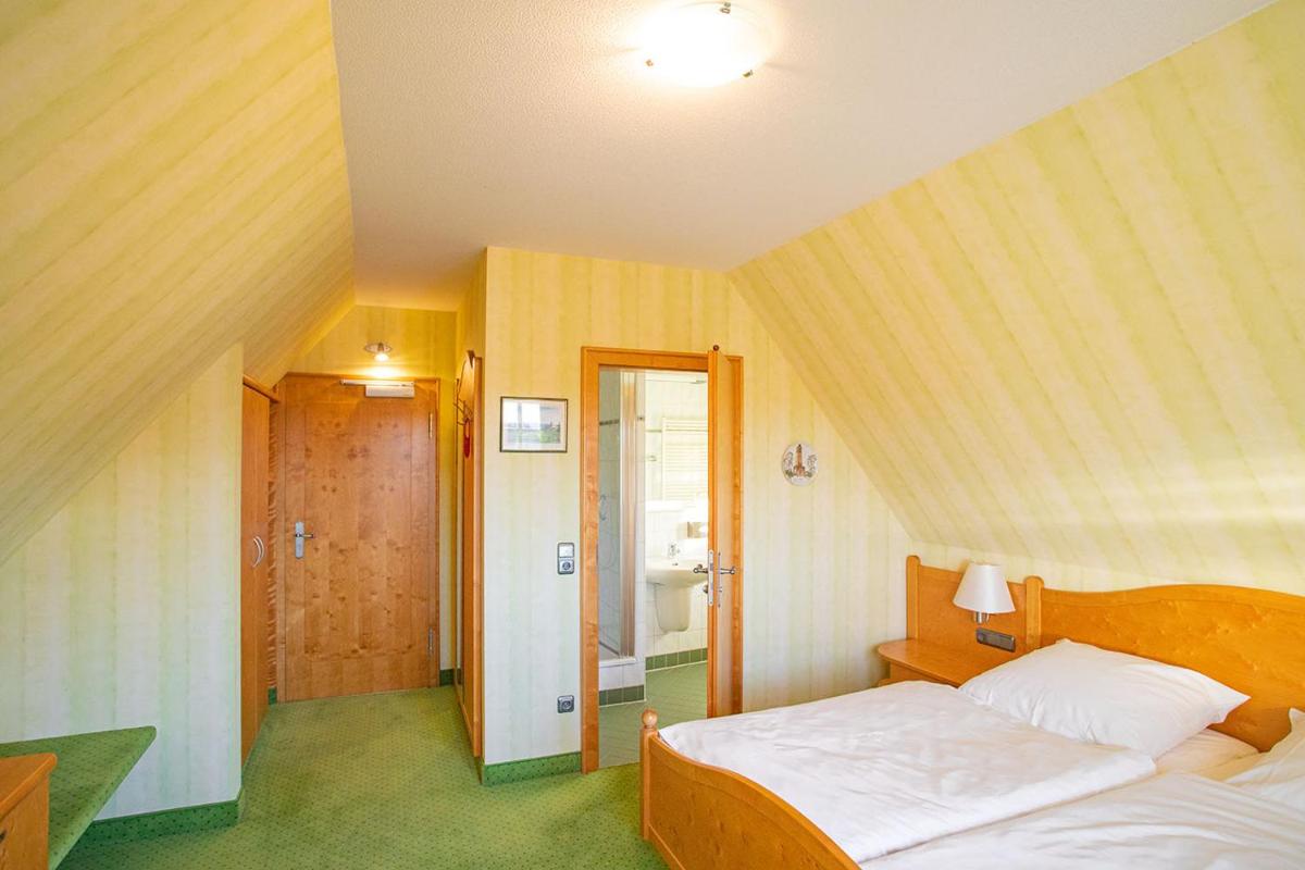Hotel-Pension Eschwege - Housity