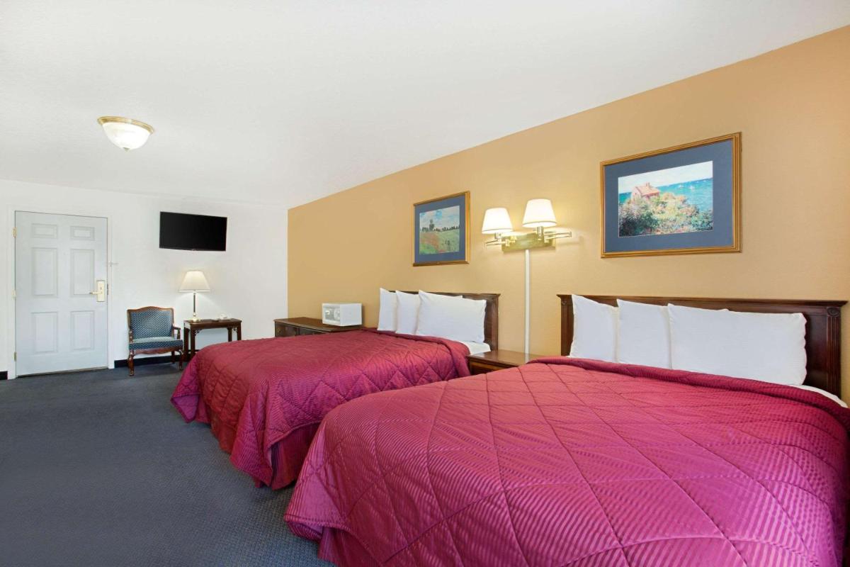 Super 8 by Wyndham Oroville - Housity