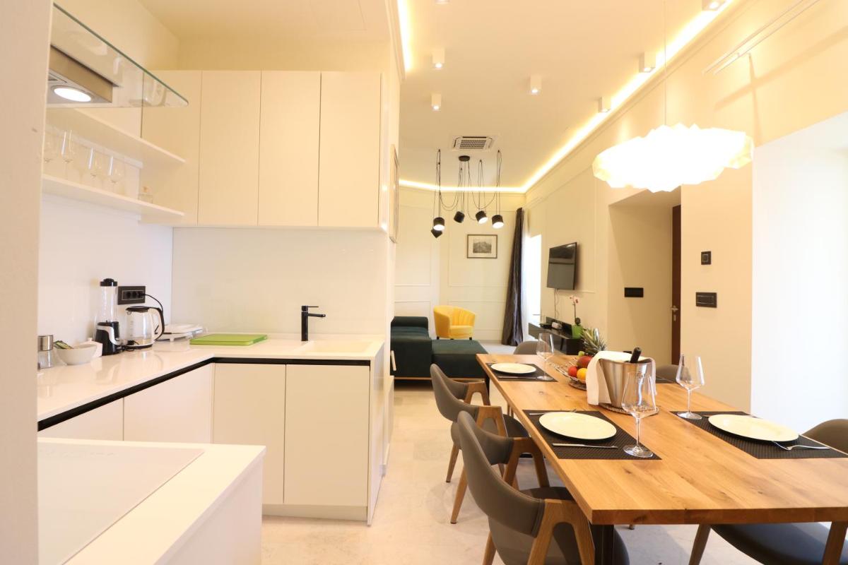 Seaside Apartment Volosko on the beach - Housity