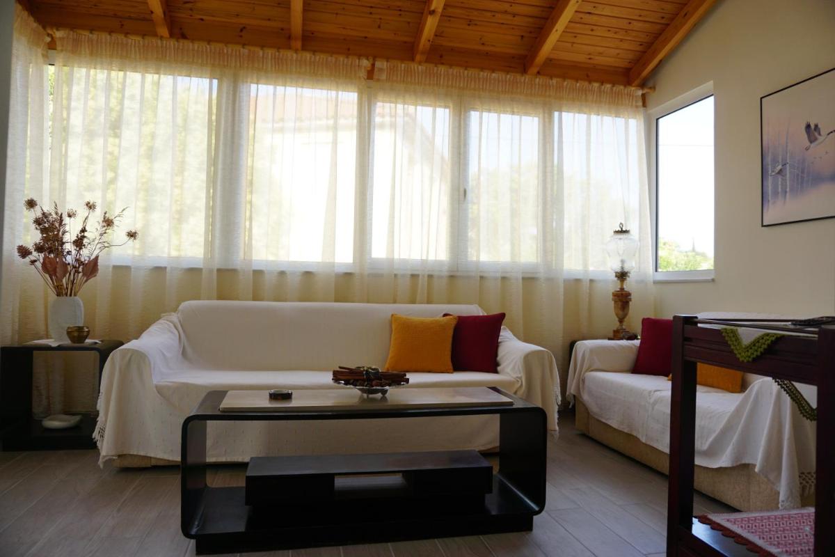OLYMPIAN Village luxurious house near the beach - Housity