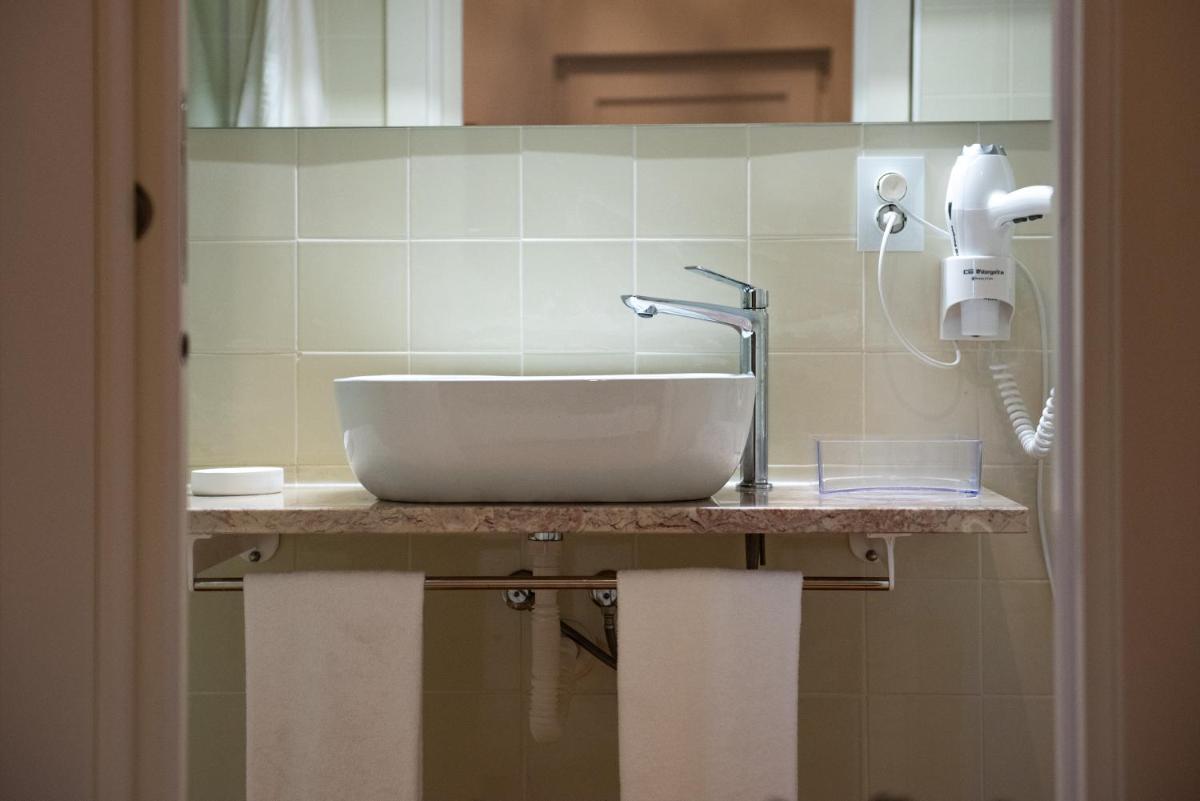 Rota VMF - Redondo - Housity