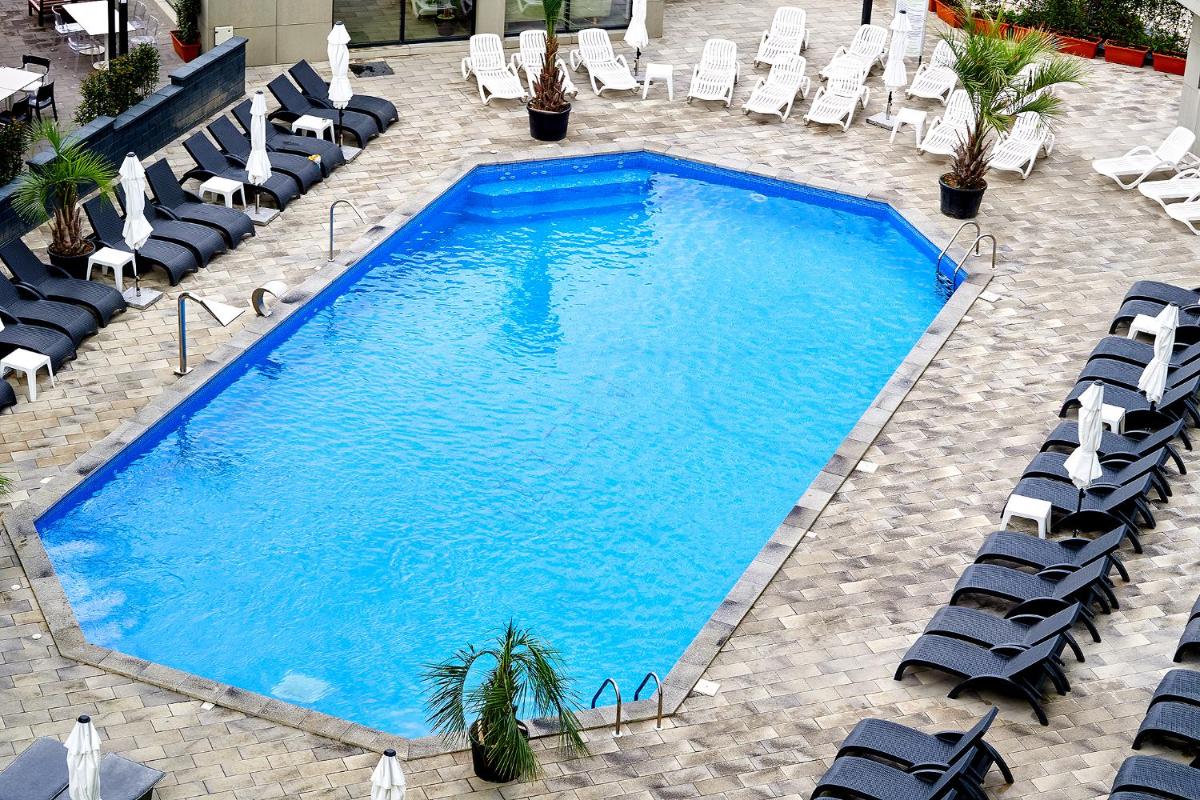 Regatta Sea View Apartment Spa n Pool Beach resort - Housity