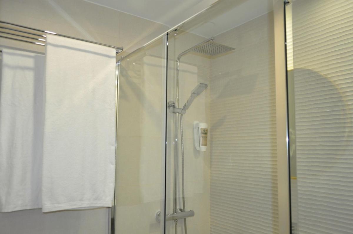 Hostal Restaurante Villa de Brihuega - Housity