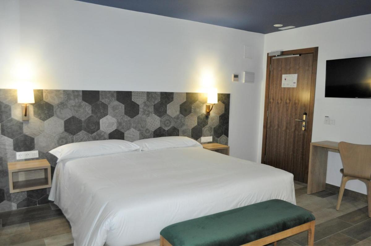 Hostal Restaurante Villa de Brihuega - Housity