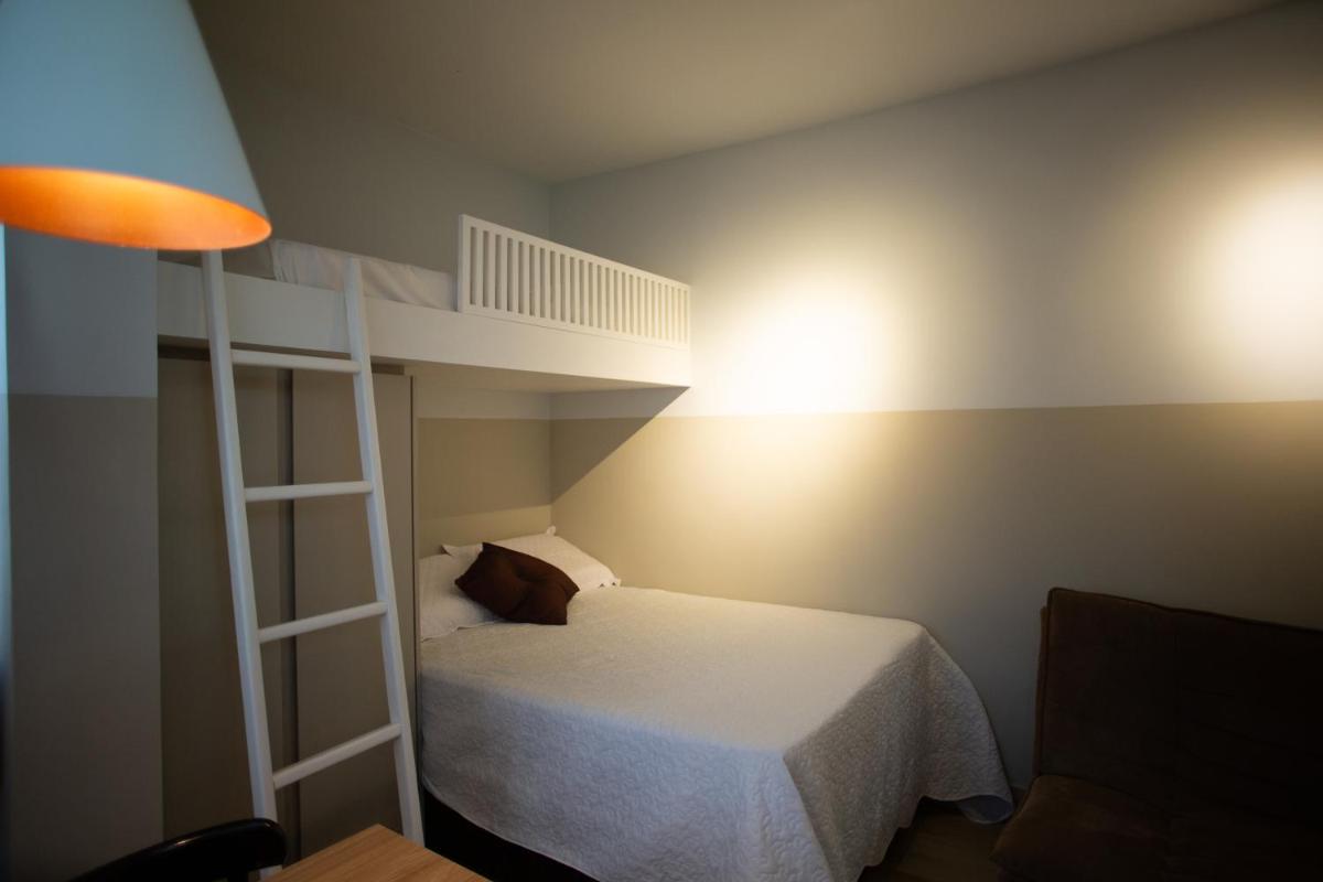 Flat Beverly Hills 307 - Housity