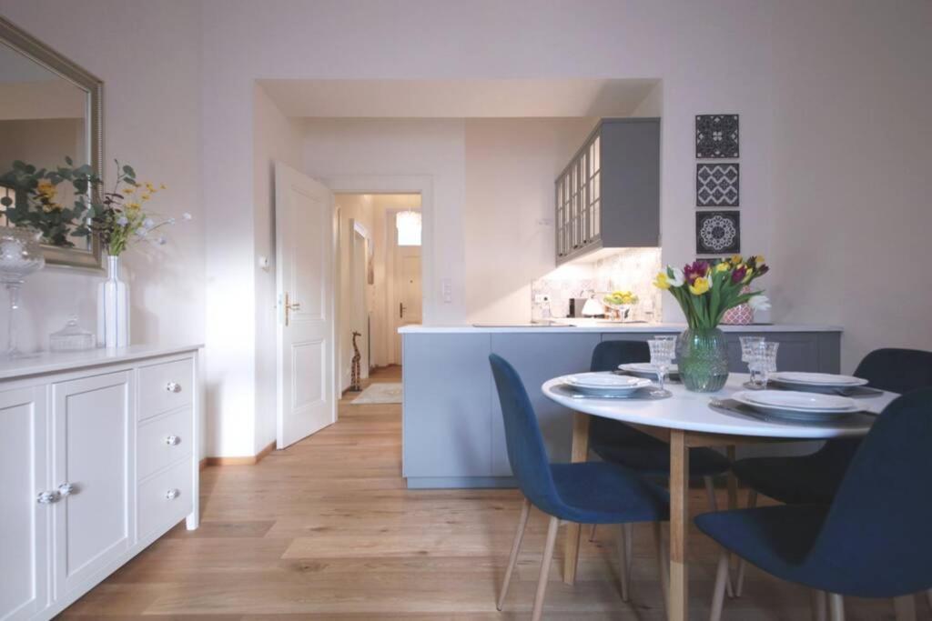 Andel Apartments - Housity
