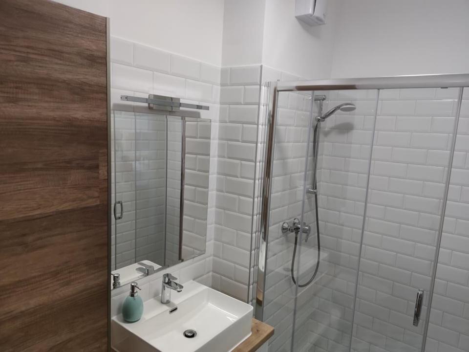Suitetrails - Androméda Apartman