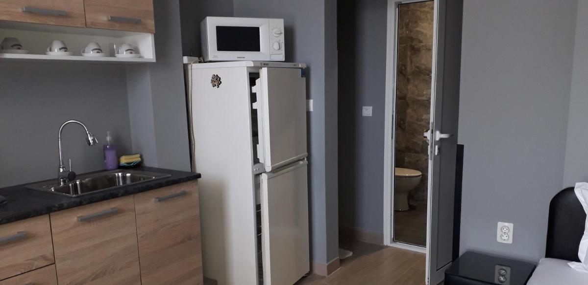 Guest Rooms Tivona - Housity