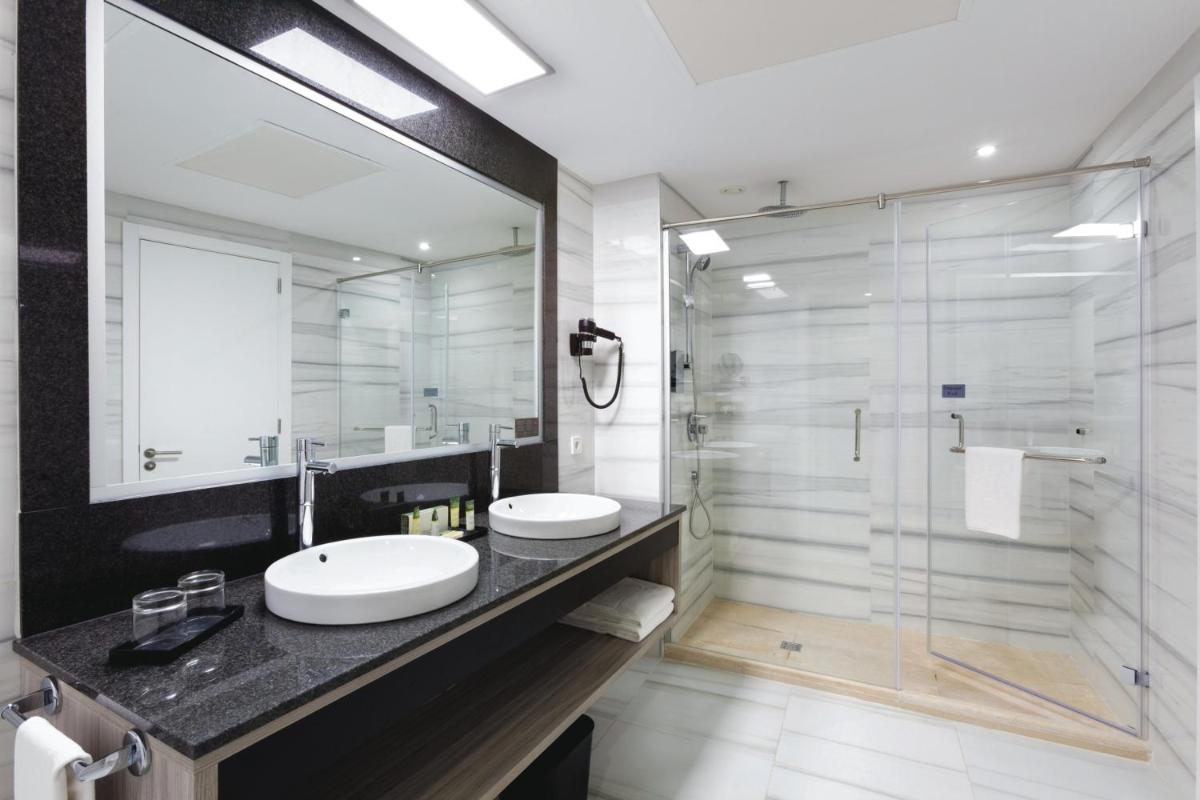 Un baño de Hotel Riu Palace Tenerife