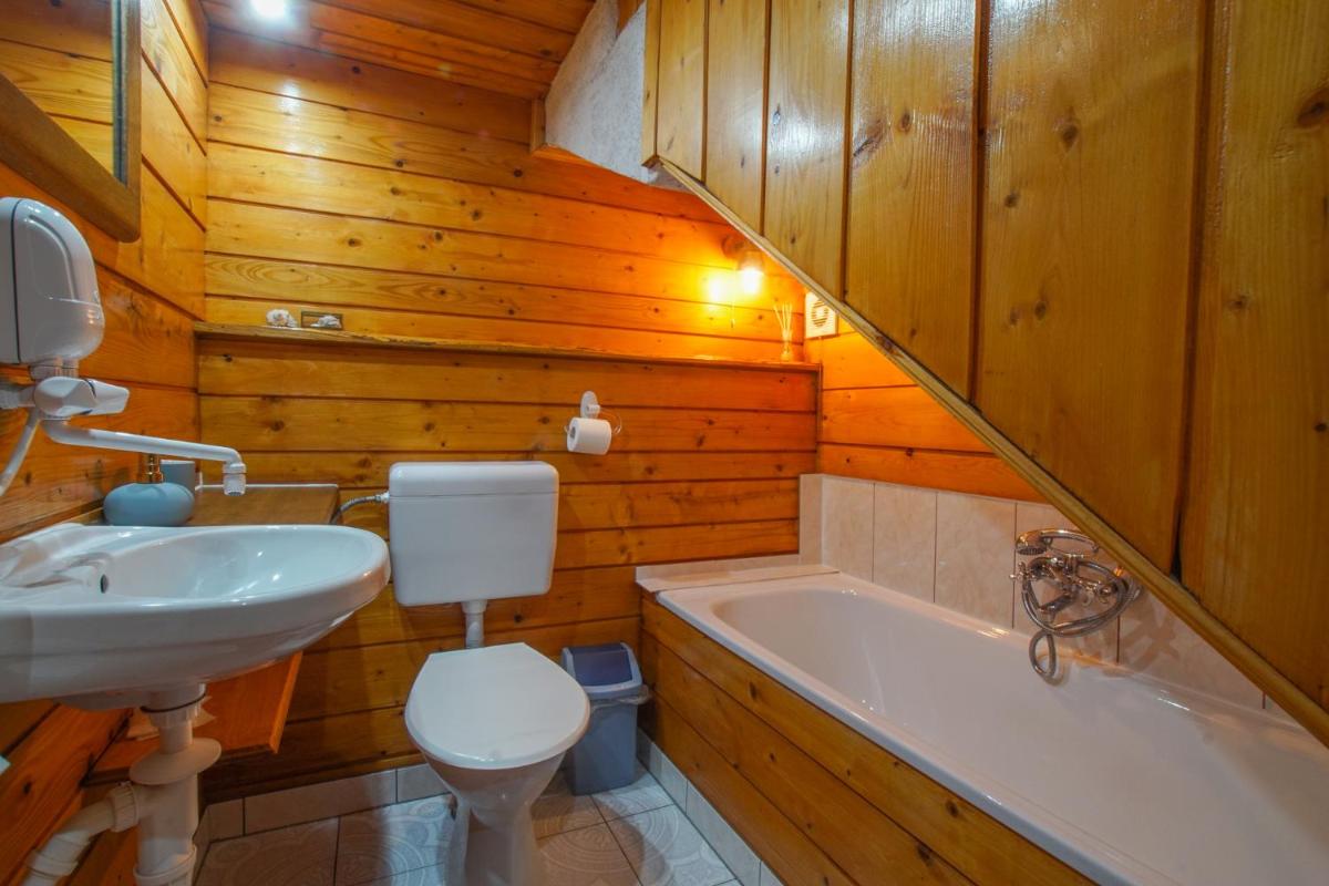 Zacisze pod Gołyską - Housity