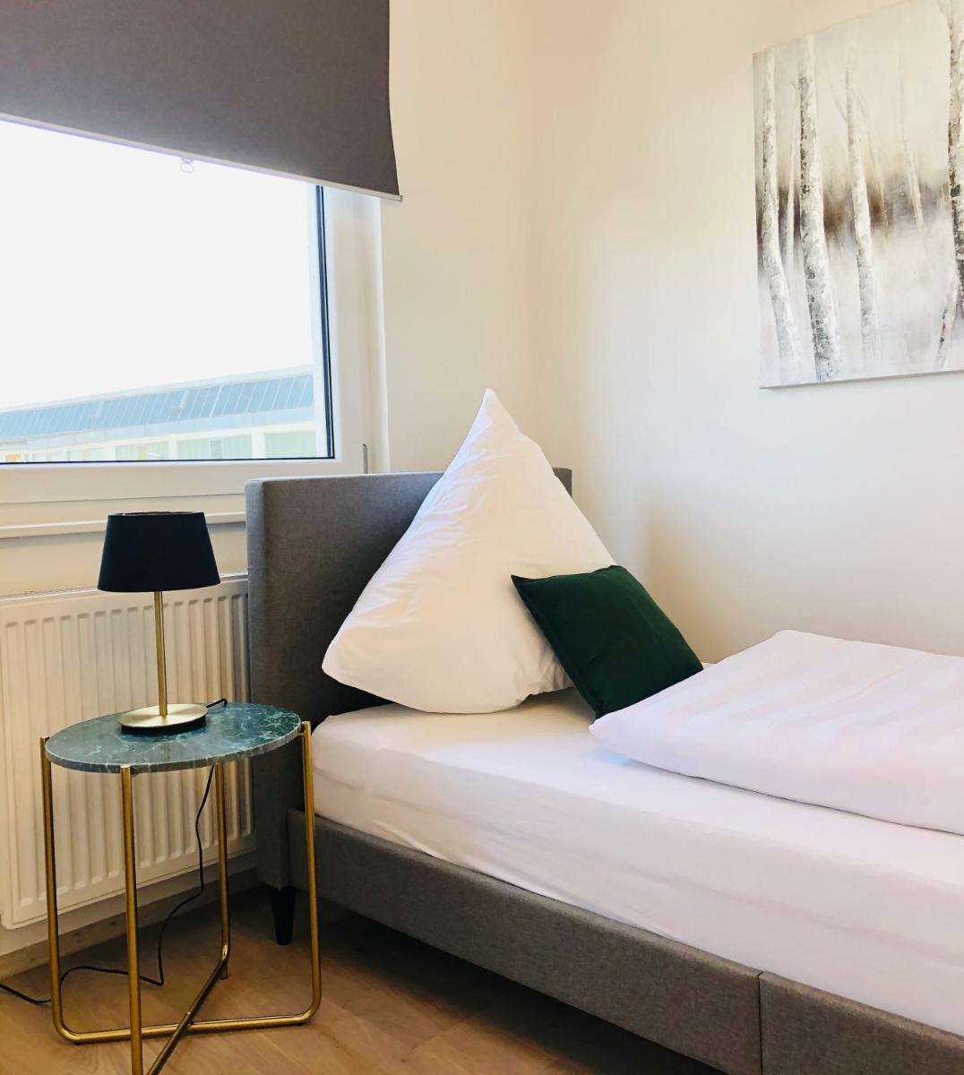 business & fitter Apartment - Housity