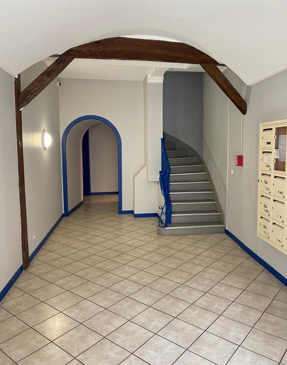 beau studio centre ville et proche gare - Housity