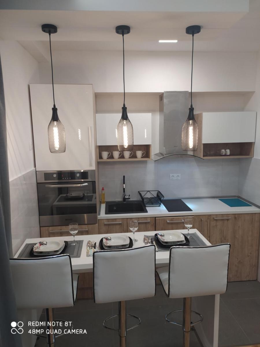 Deluxe apartment Jelena - Housity