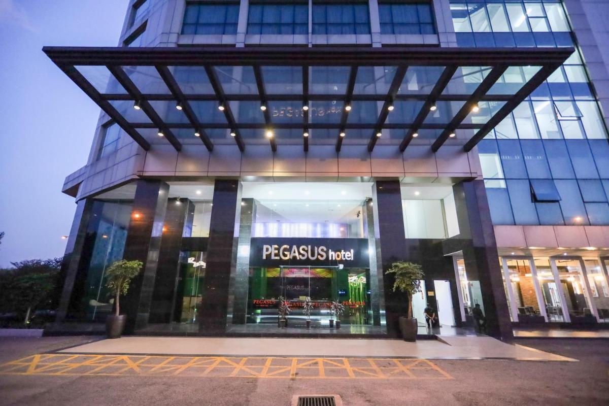Pegasus Hotel Shah Alam - Housity