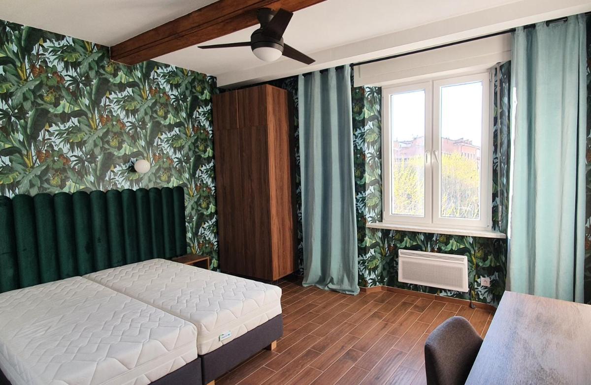 Luxurio rooms with baths - Housity