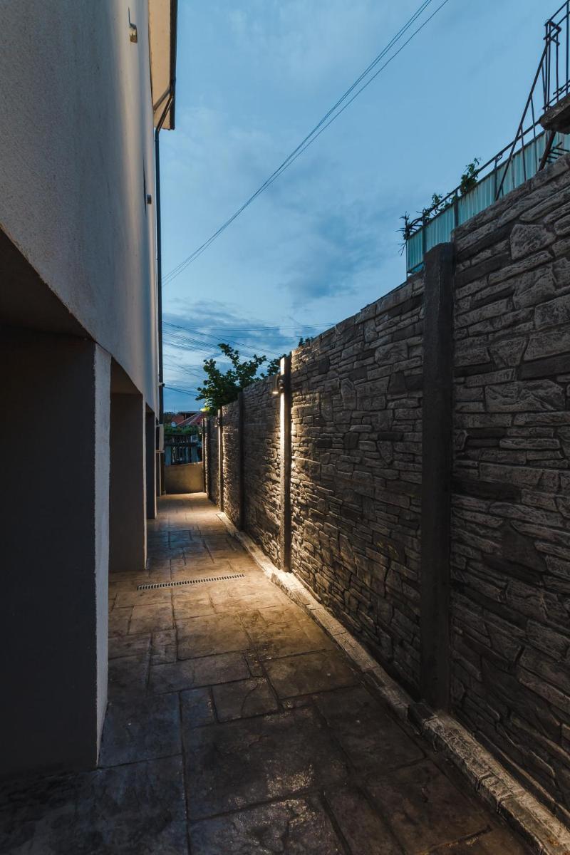 GRAMADA Guest House - Housity