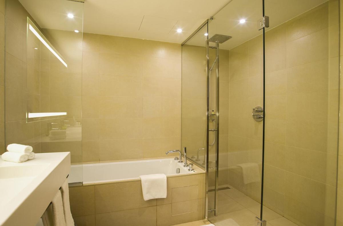 Holiday Inn Algiers - Cheraga Tower, an IHG Hotel - Housity