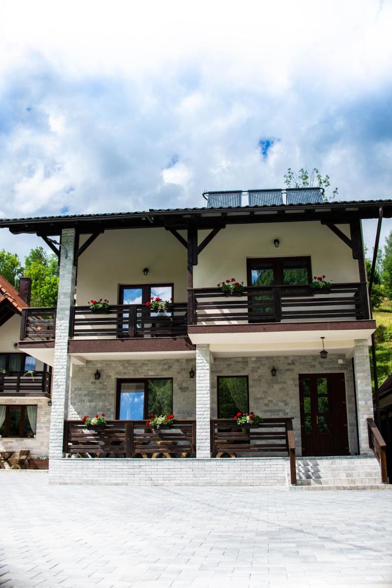 Pensiunea Poienita Apusenilor - Housity
