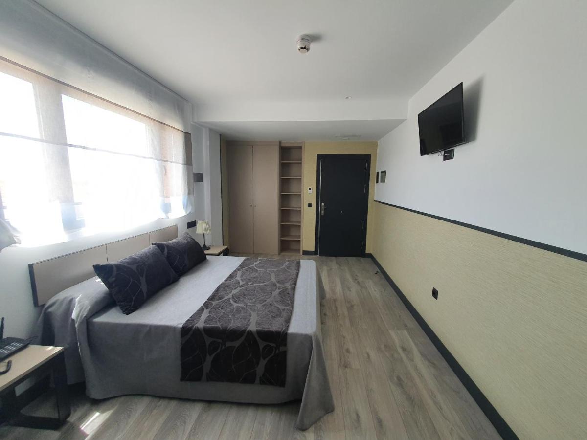 HOTEL IBERUM - Housity