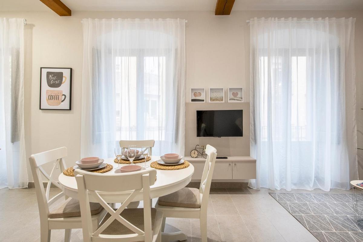 Lovely & Cozy apartment in the heart of Banyoles - Housity