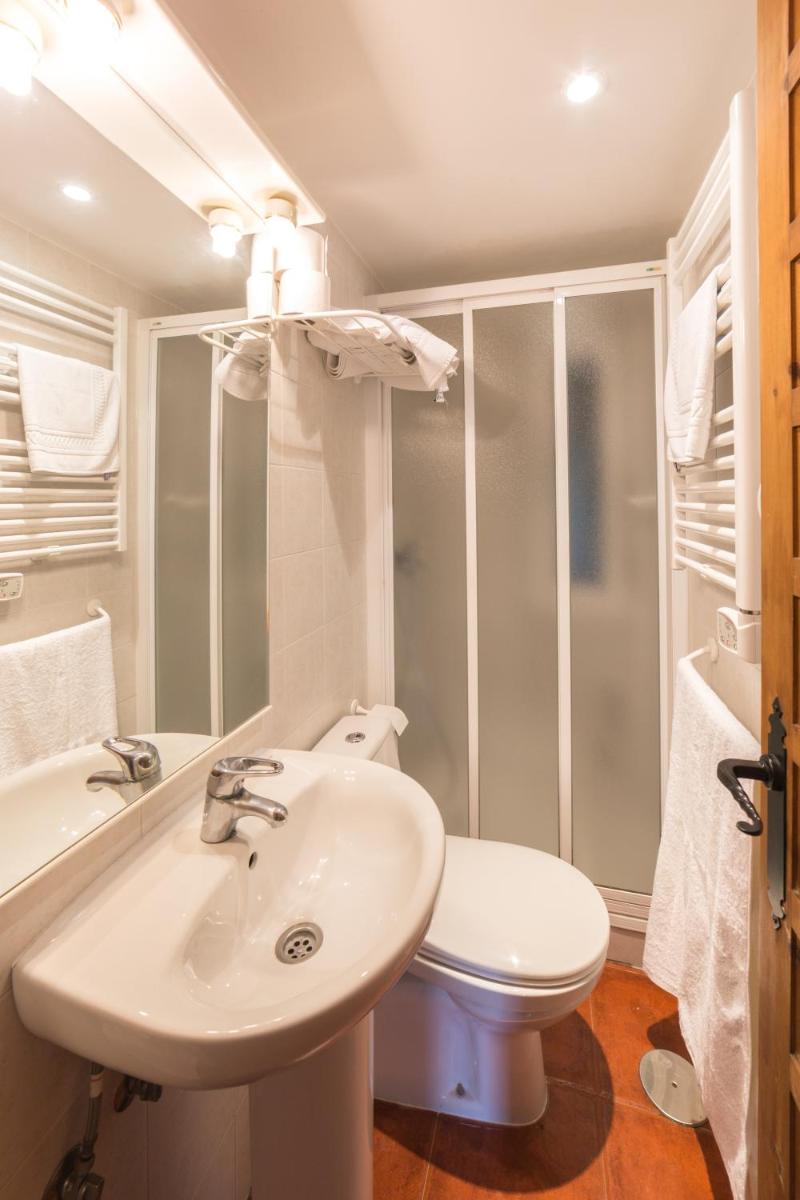 Apartamentos Rurales El Colvillo - Housity