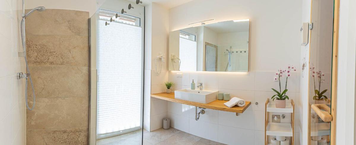 Alpine Appartement Top 3 by AA Holiday Homes - Housity