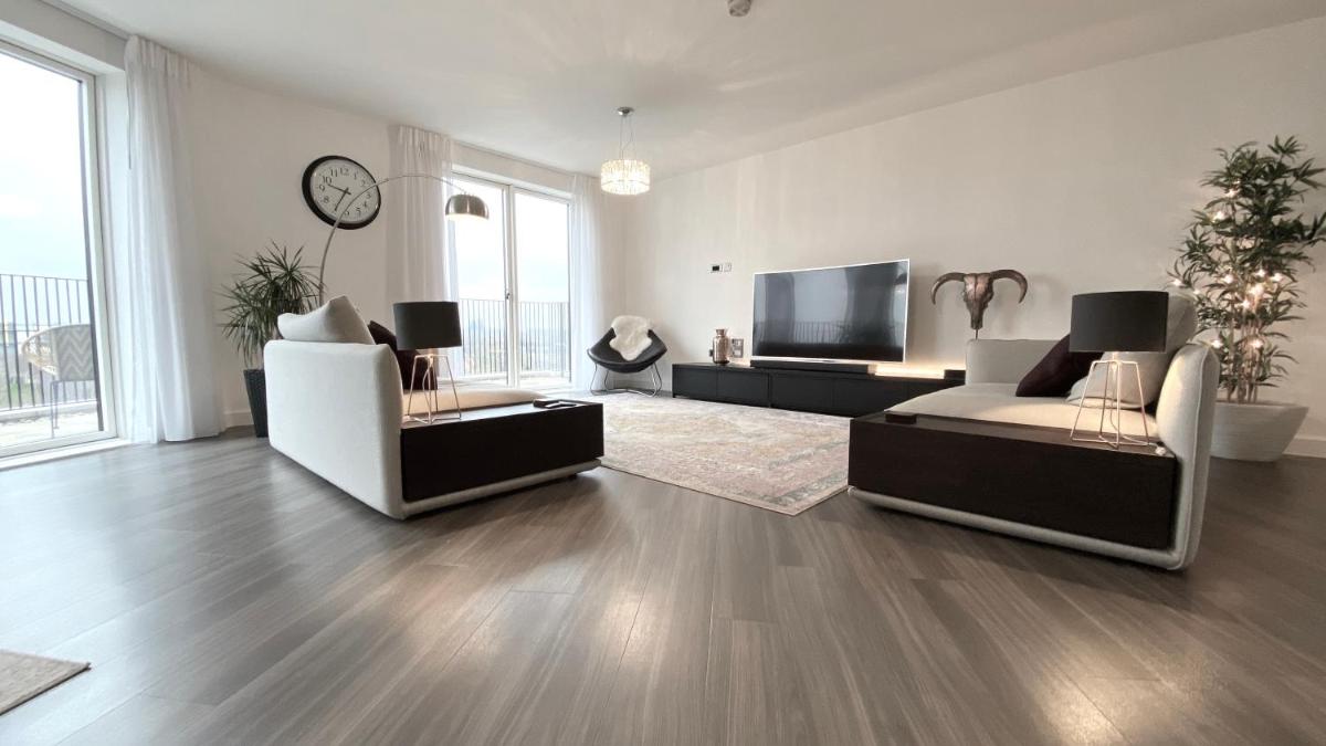 Panoramic Park And City Penthouses Retreat - Housity