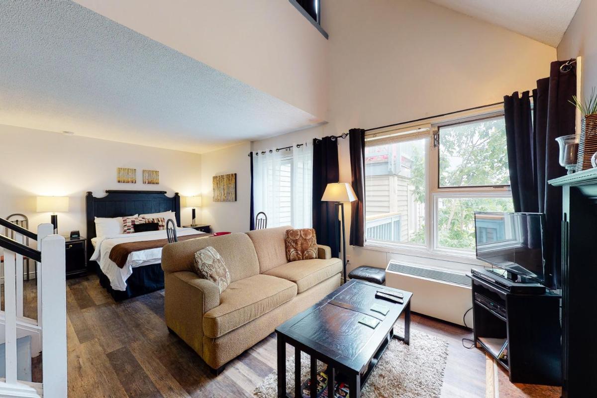 Condo 212 at North Creek Resort by Vacasa - Housity