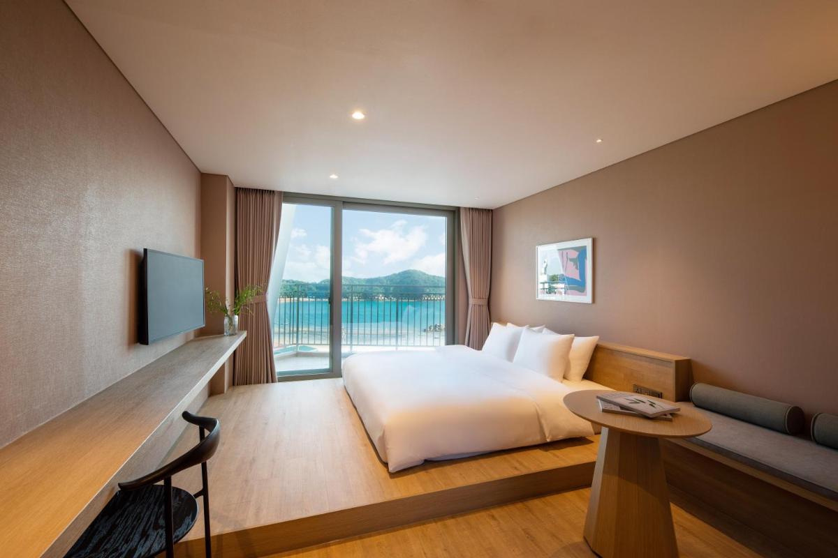 The Week & Resort - Housity