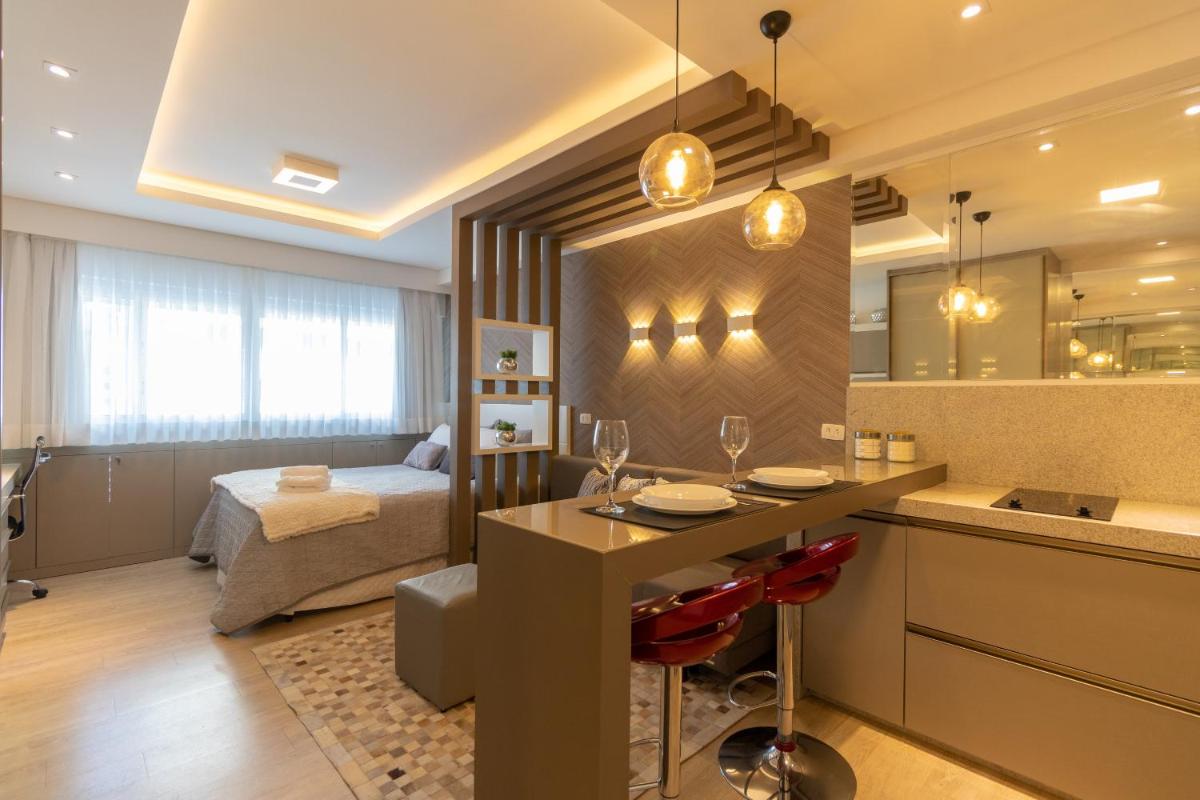 Luxuoso Apto Batel Em Frente Ao Shopping Curitiba - Piscina, Sauna e Academia - Housity